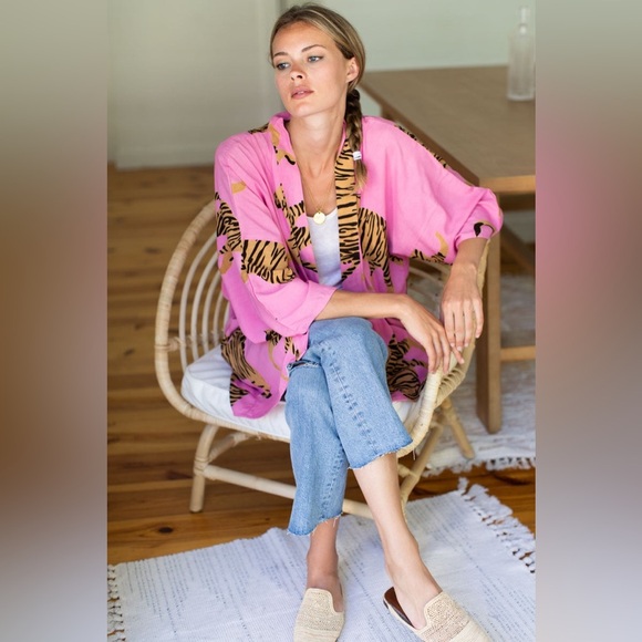 Emerson Fry Aurora Pink Tiger Print Fete Layering Kimono Top - Picture 3 of 16